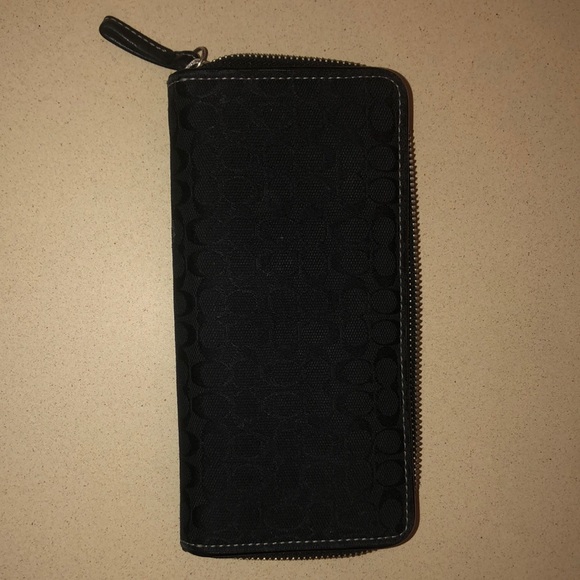 Coach Wallet - Picture 3 of 3